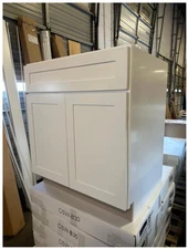 Classic Shaker Style, White base cabinet, Ready to Assemble (RTA Flat-pack), Dou