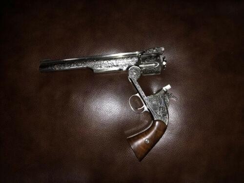 Franklin Mint Vintage Wyatt Earp .44 Revolver Wall Hanger on