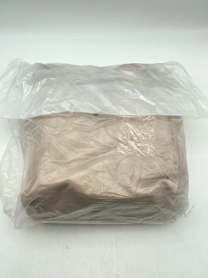 The Sak Los Feliz 高皮革手提包 - 沙质麂皮绒 — 第 4/4 张图片