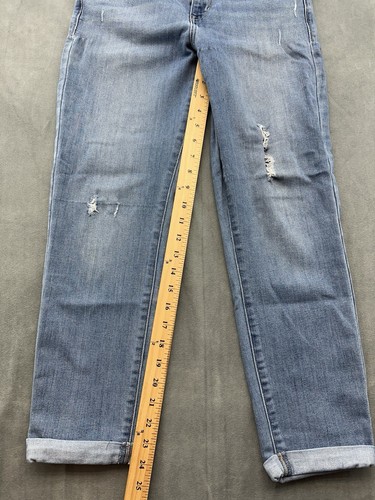 Levi's Slim Cropped Jeans Womens 28 x24 Blue Mid-Rise Distressed Holes Worn Thin - Picture 11 of 12