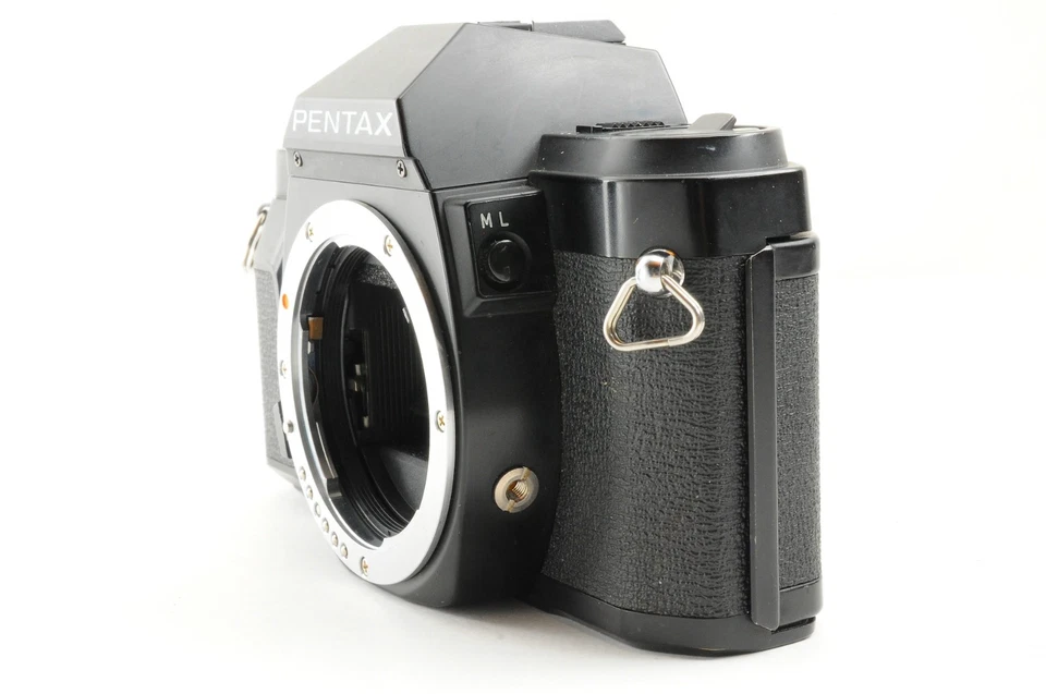 [AS IS] PENTAX P30 35mm SLR MF Film Camera Body Black w/ Cap READ - Image 3 of 4