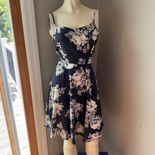 Old navy Hawaiian style sleeveless sundress size small