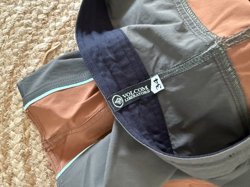 Volcom Liberator Boardshorts - 34 - Picture 3 of 3