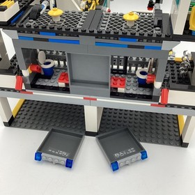 LEGO City Police Headquarters 7744 7288 Mobile Police Unit 7279 Fig Incomplete