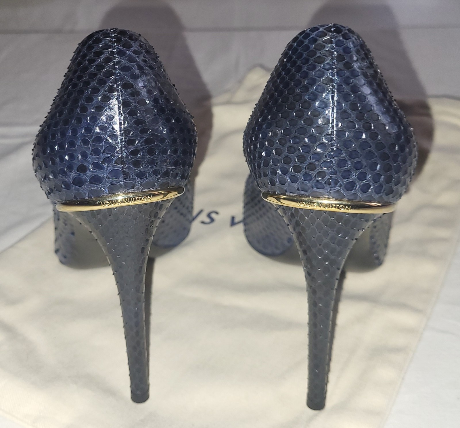 LOUIS VUITTON - real PYTHON Eyeline classic pumps… - image 7
