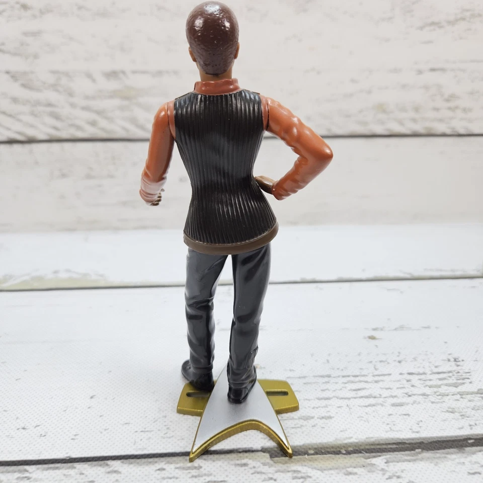 Playmates Star Trek First Contact Lily 1996 5.5" Vintage Action Figure - Image 3 of 4