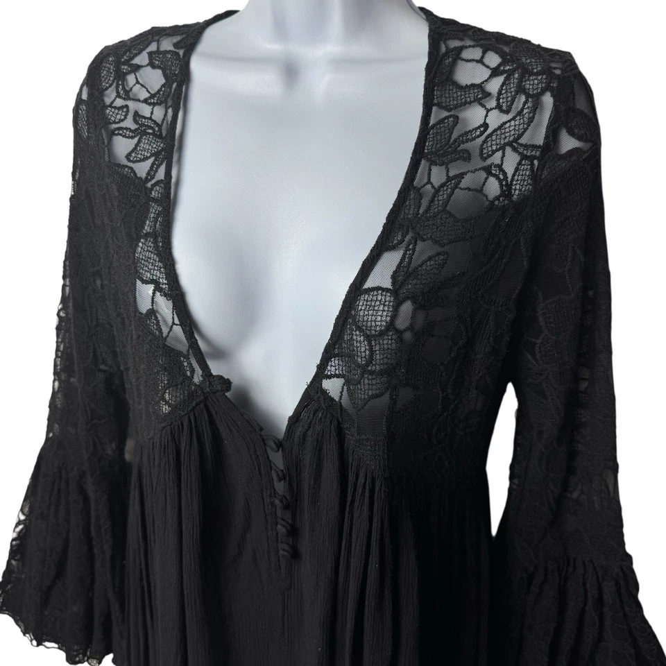 Túnica Free People negra floral bordada manga campana caprichosa etérea XS Foto 3 de 4