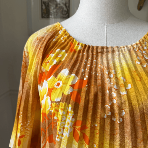 Vintage 70s Accordion Pleat Caftan Kaftan Mumu Gold Orange Brown OSFM - Picture 2 of 6