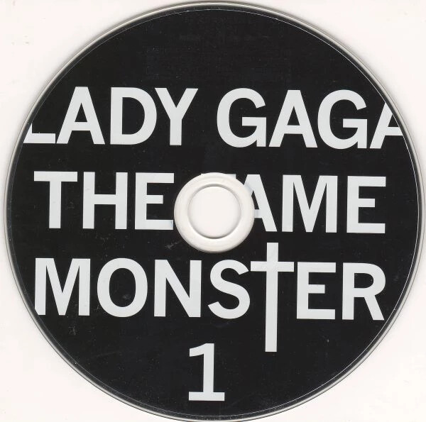 Lady GAGA SEALED BRAND NEW 2 CD The Fame Monster With 3