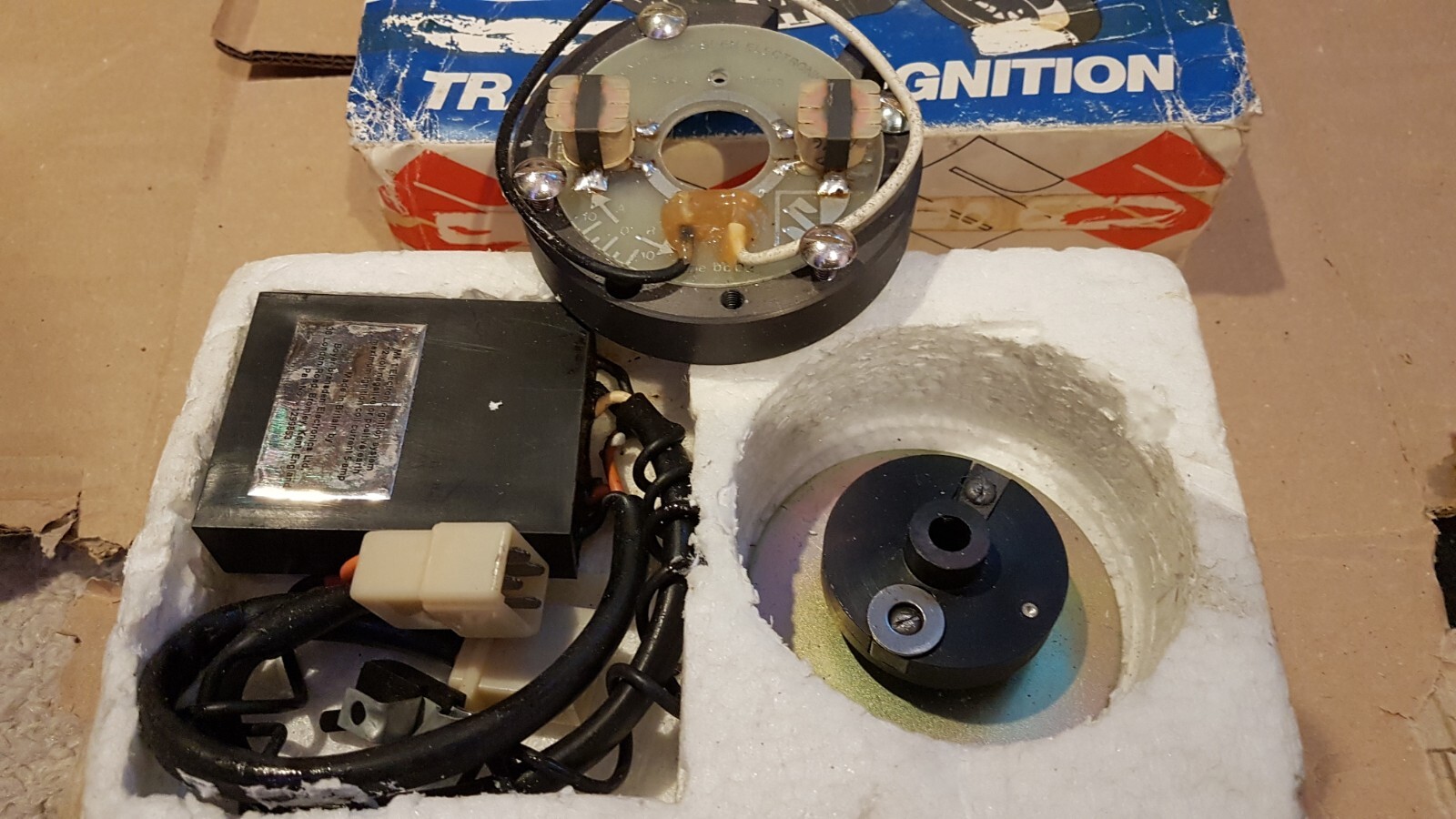 SUZUKI GT250 T500 Electronic Ignition. Boyer Bransden BB02. Unused