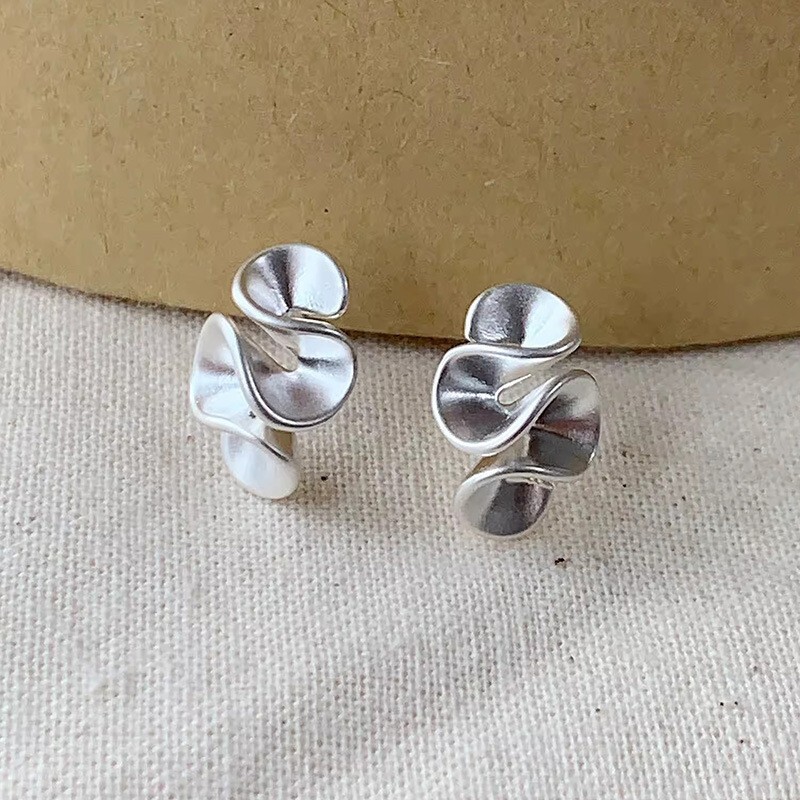 Women Silver Geometric Wave Stud Sculptural Ruffle Earrings Gift PE26