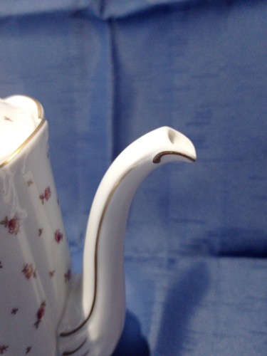 Rosenthal Monbijou Blütenteppich Kaffeekanne - Picture 5 of 7