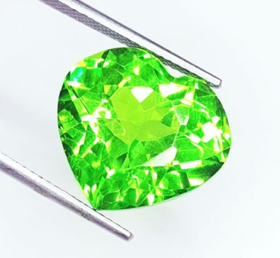 Natürlicher Peridot 17 kt zertifizierter loser Edelstein Herzform Peridot Ede...