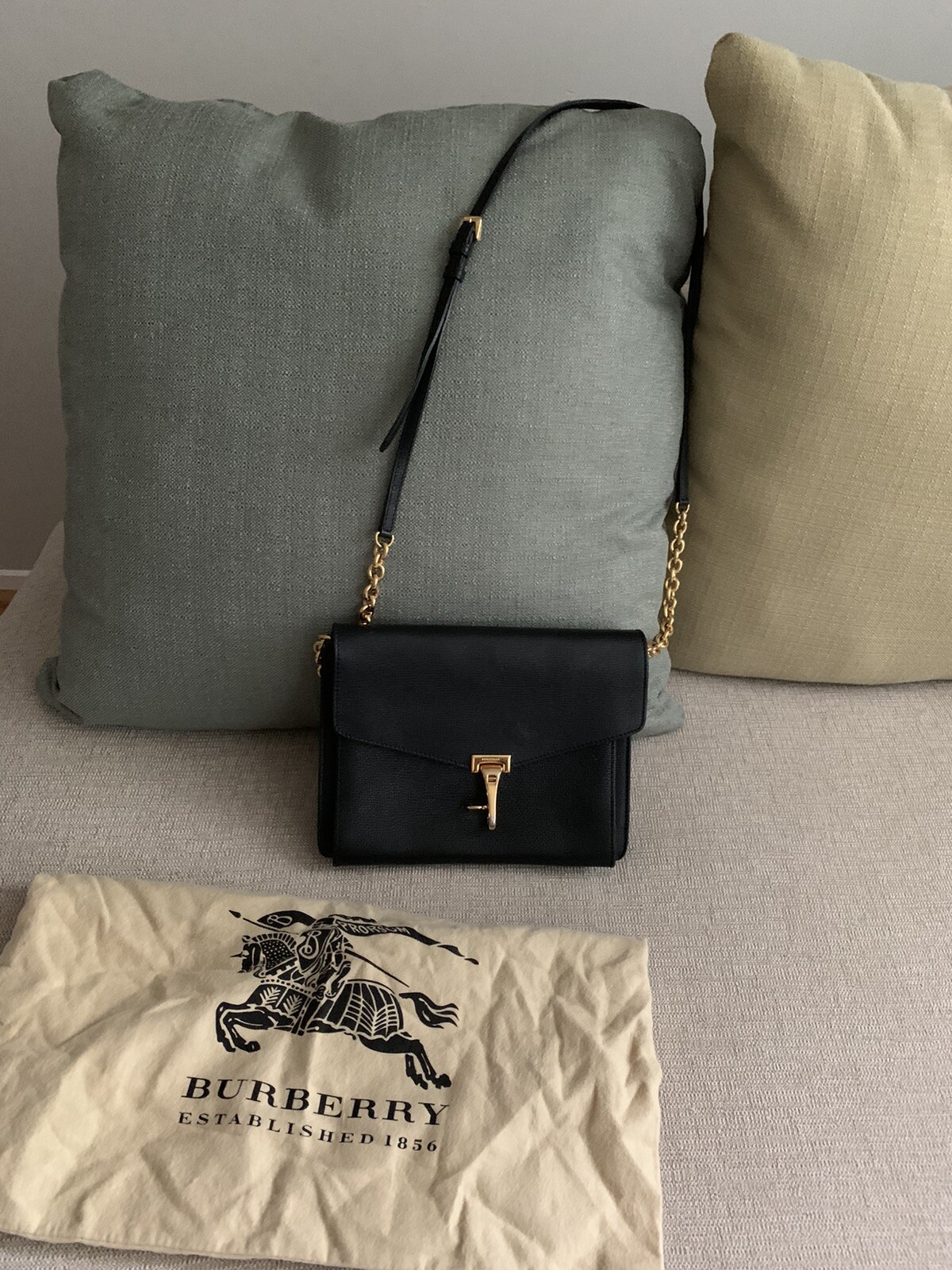 black burberry crossbody