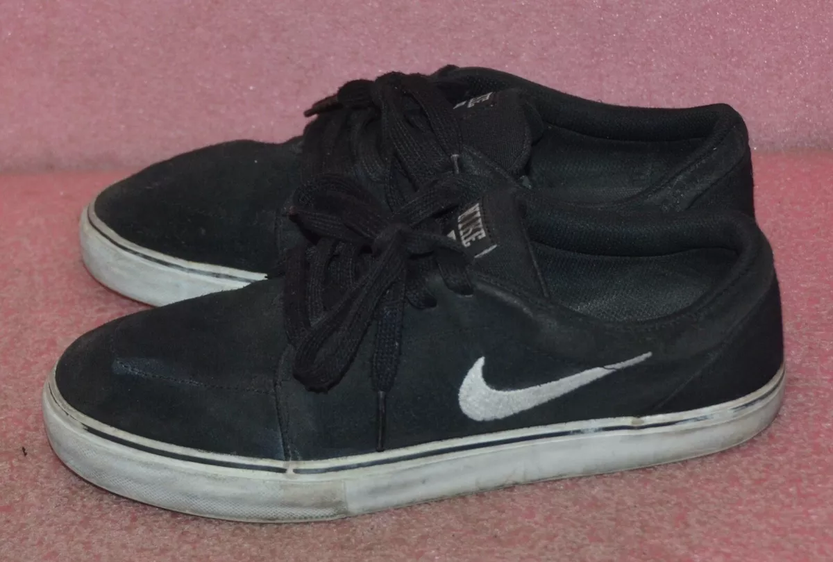 Nike SB 536404 010 Black Suede Satire Skate Shoes Size 8