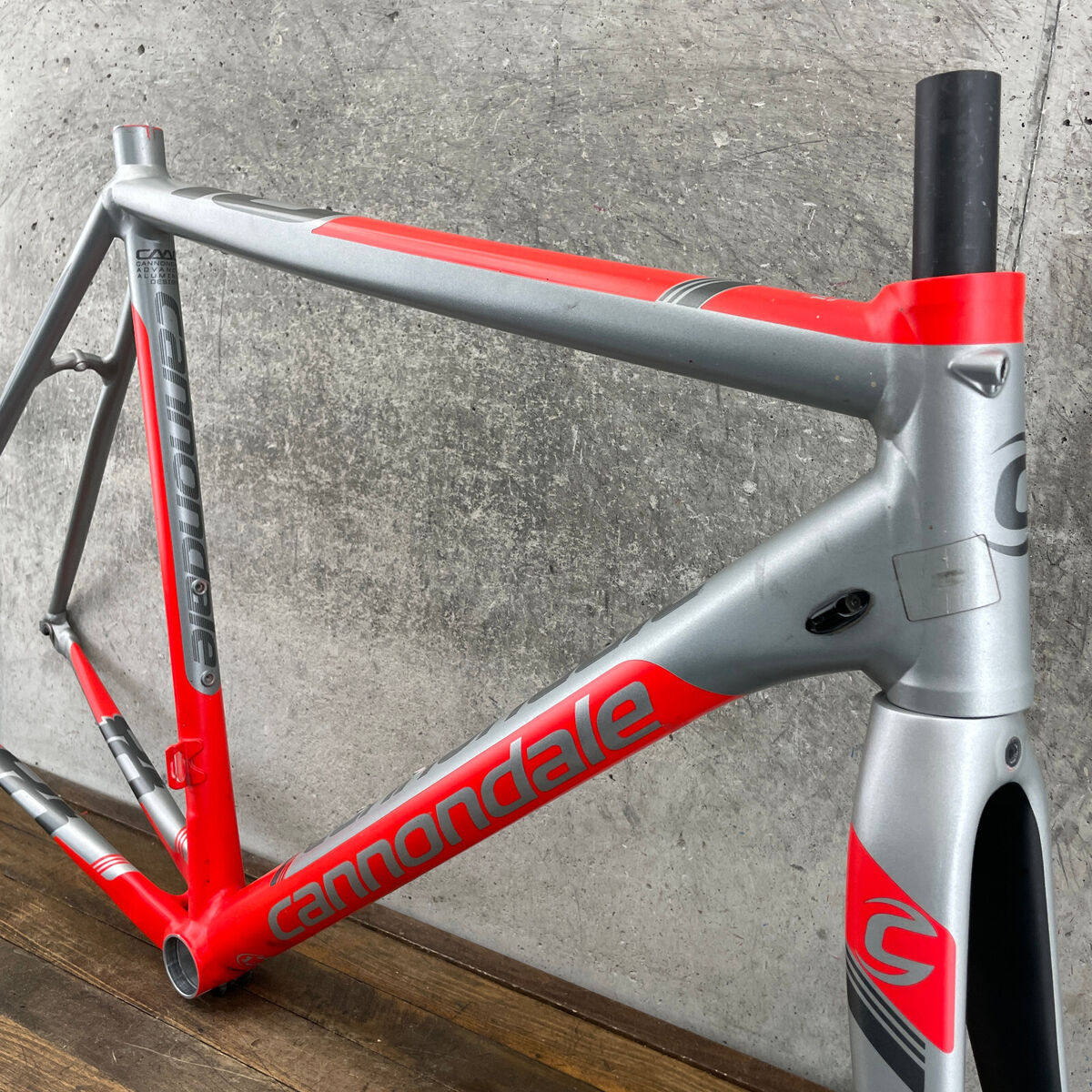 Cannondale Caad 10 Si Frame Set 56 cm 700c Road 130 mm NO Cannondale Caad 10 Si Frame Set 56 cm 700c Road 130 mm NO
