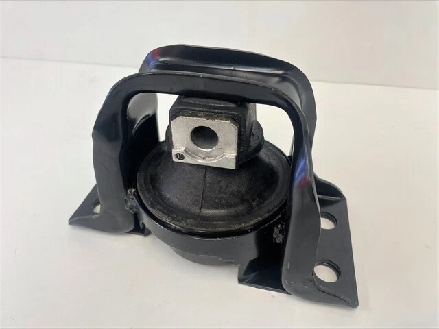 Genuine Nissan Versa 06-13 Mount 11210-EL01B - Image 2 of 4