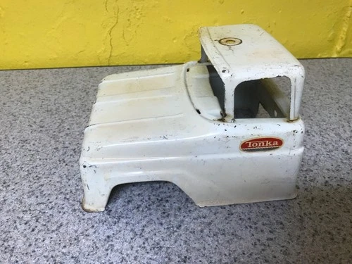Tonka 1961 Tow Truck Cab Only No Dents for Parts Or Restore Pressed Steel USA