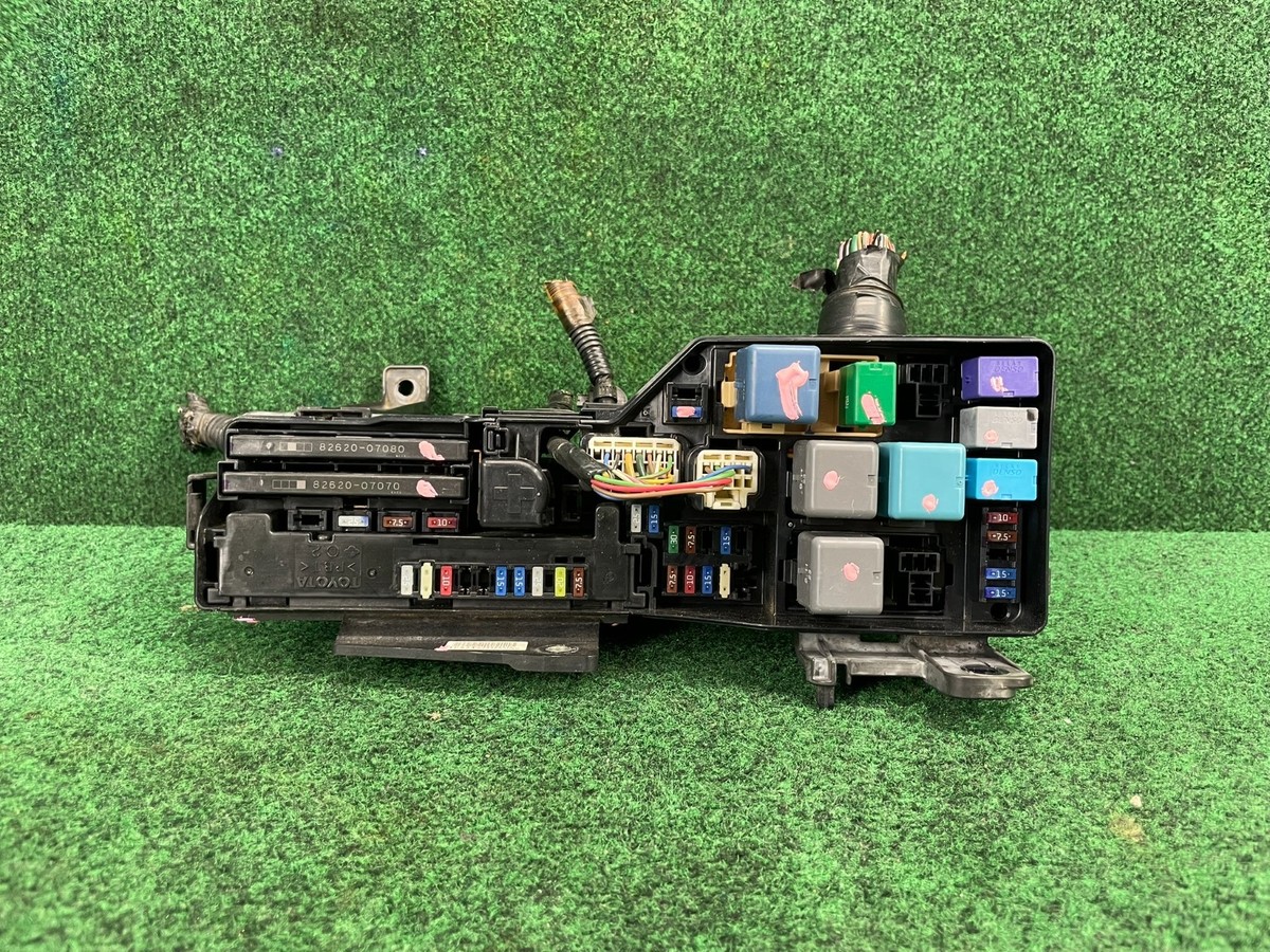 🛑 2005-2010 Toyota Avalon Junction Block Fuse Box w/ Module 82720