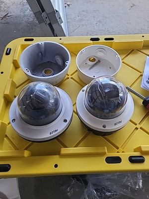 Pelco IMP221 1RS AND IMP221 1IS Dome Camera, 3-10 5mm Lens