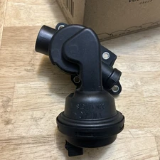 NEW OEM Engine Coolant Thermostat Valve 06M-121-678-H For VW Audi A4 A6 Q7 3.0T