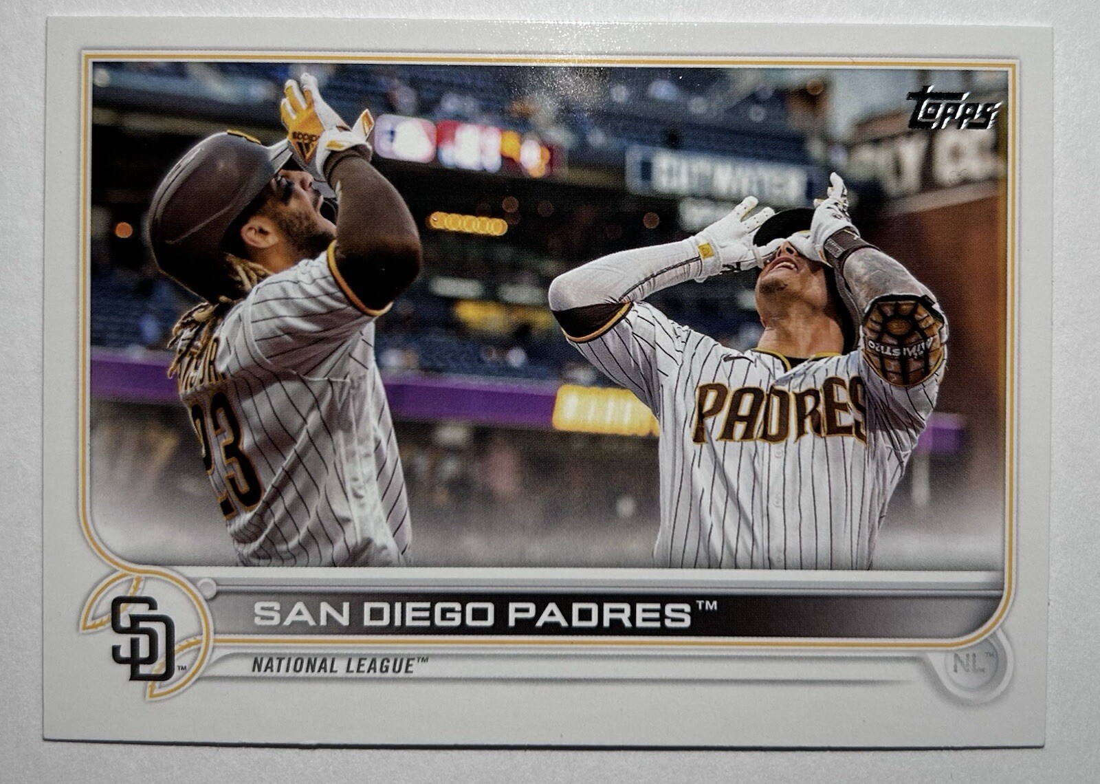 2022 Topps Series 1 San Diego Padres Team Card #124 MLB Baseball