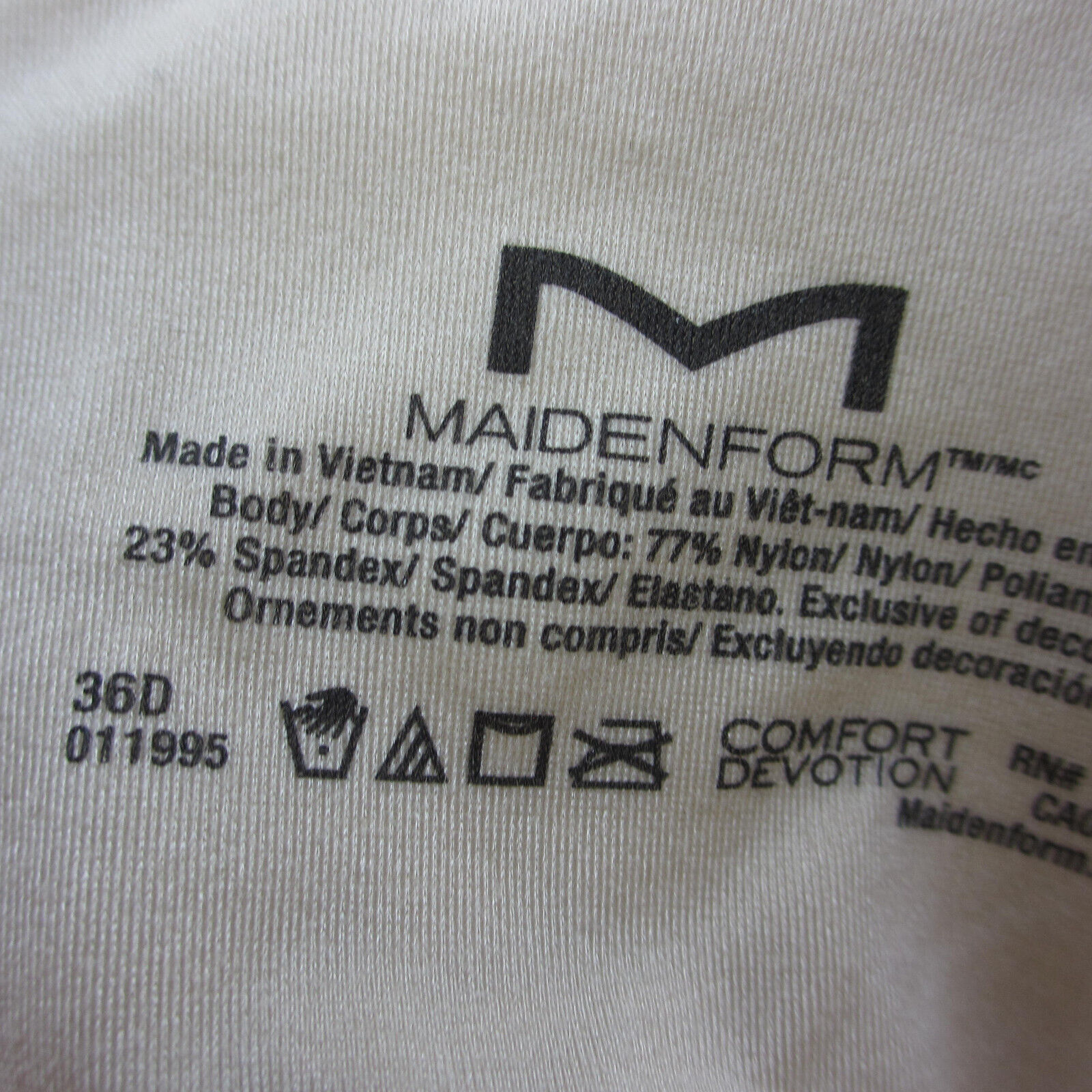 Maidenform Bra 36D White Lace Underwire Padded Ad… - image 10