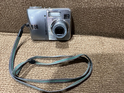 Kodak EasyShare C340 5MP 3x Digital Camera Vid w/ New Batteries