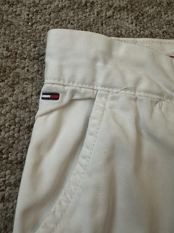 Tommy Hilfiger White Shorts Size 30 UK 12 - Image 4 of 4