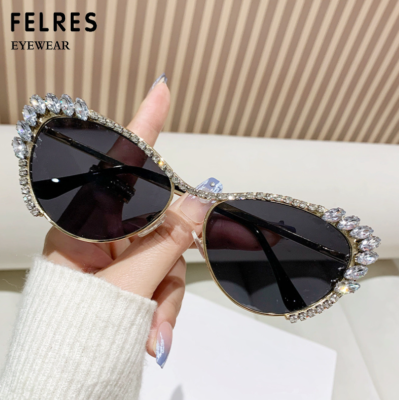 Metal Cat Eye Sunglasses with UV Protection Women Retro Large Sexy Cat Eye Sunglasses Gold Metal Arm UV  main image 3