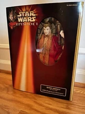 NIB VTG 1999 Star Wars Episode 1 Queen Amidala Red Senate Gown Portrait Edition