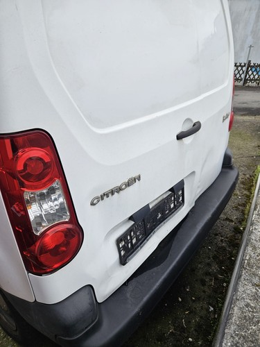 Citroen Berlingo Unfallschaden - Bild 5 von 10