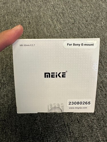 Meike 50mm F/1.7 Sony E-Mount Full Frame Large Aperture Manual Focus Lens - Picture 2 of 19