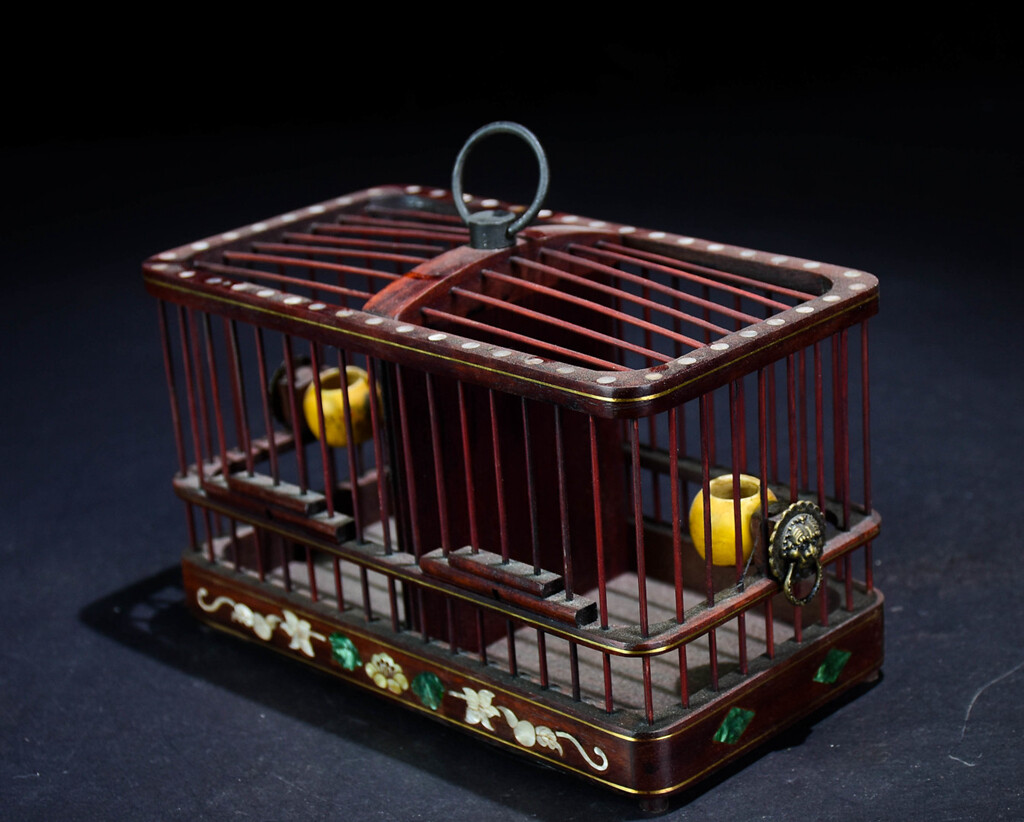 Chinese Natural Rosewood Inlaid Shell Handmade Exquisite