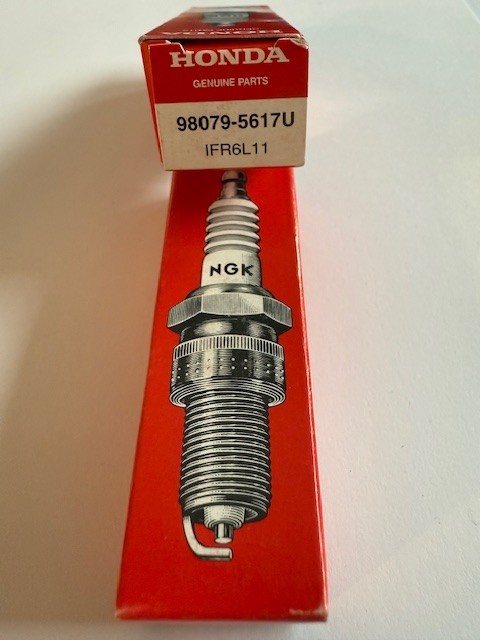 Iridium  Platinum Spark Plugs IFR6L11 2002-2007 Honda VTX1800C 98079-561 HCL