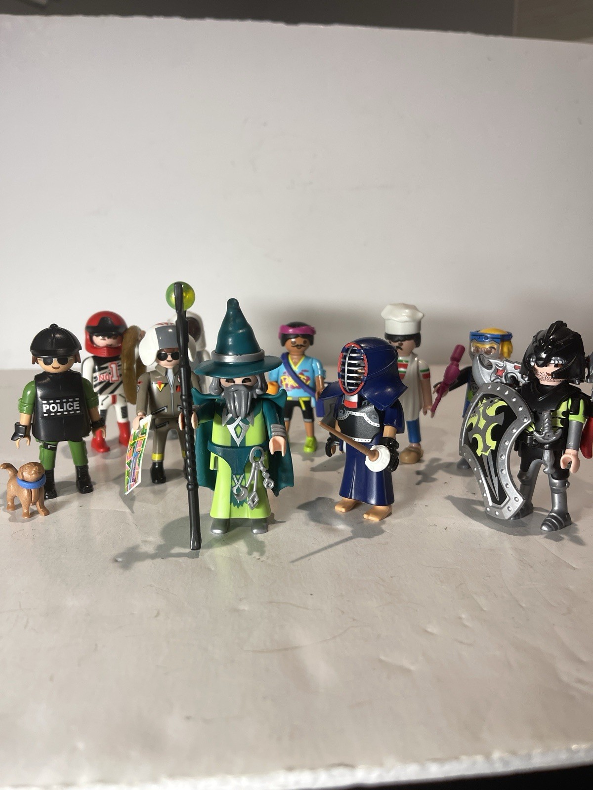 Lot Of 10 Figures Mixed Series Action Figures