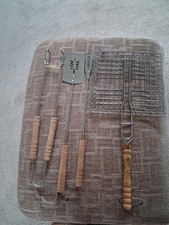 Zestaw narzędzi do grilla