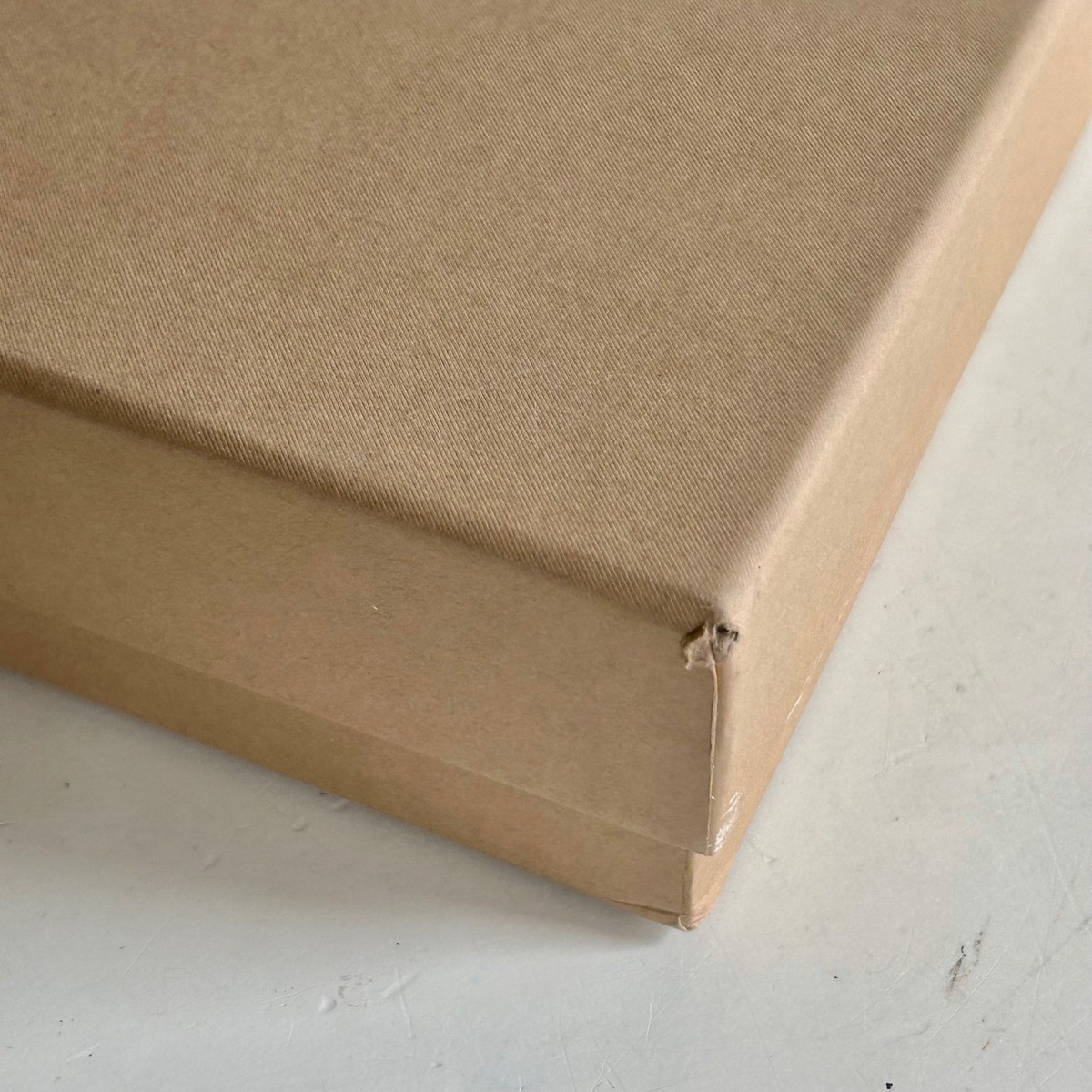 Burberry Tan Sturdy Thick Gift Box Envelope Set Gold Embossed