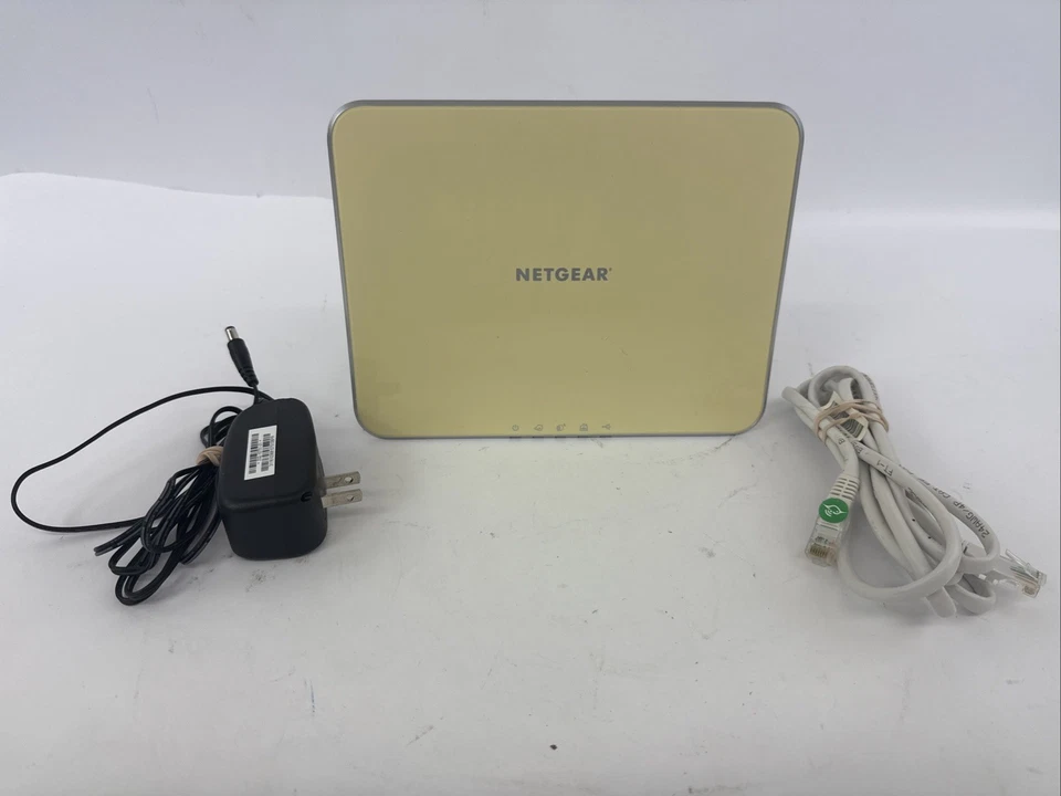 2 Netgear VMC3040 Indoor/Outdoor Security Camera Bundle w/VMB3000 Base Station - Image 2 of 4