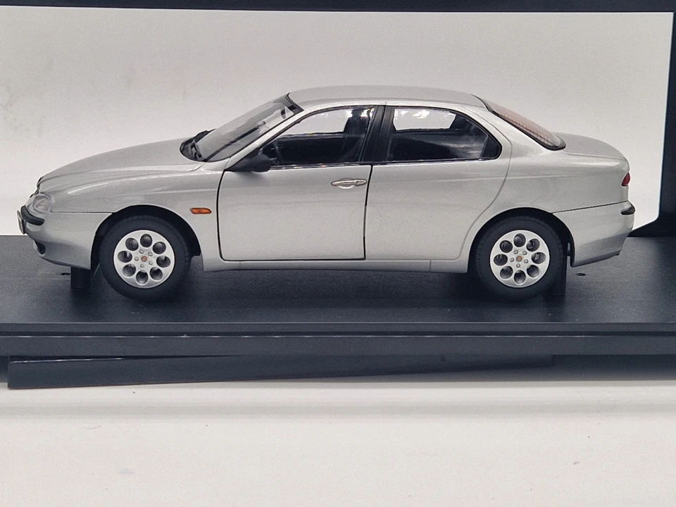 ALFA ROMEO 156 2.0 Twin Spark - Mitica-Diecast - Scala 1/18 - Immagine 4 di 4
