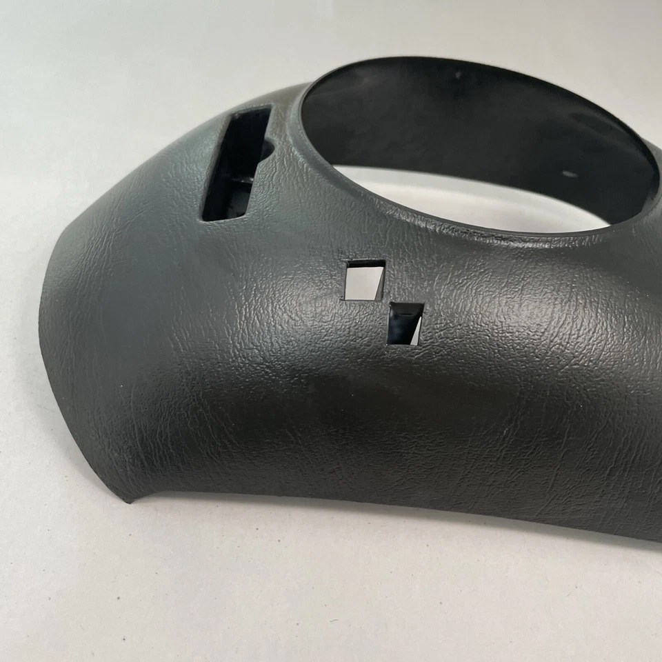 Оригинальный черный молдинг для задней отделки рулевого колеса 2002 Chevrolet Venture - Изображение 3 из 4