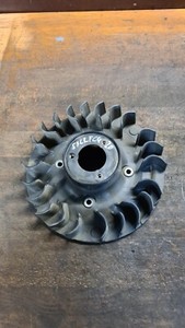 Aufsitzmäher Rasentraktor Lüfterrad Kawasaki FC420V John Deere