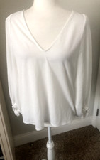 New BANANA REPUBLIC XS White Textured Stretch Tunic Top Blouse V Neck L/S