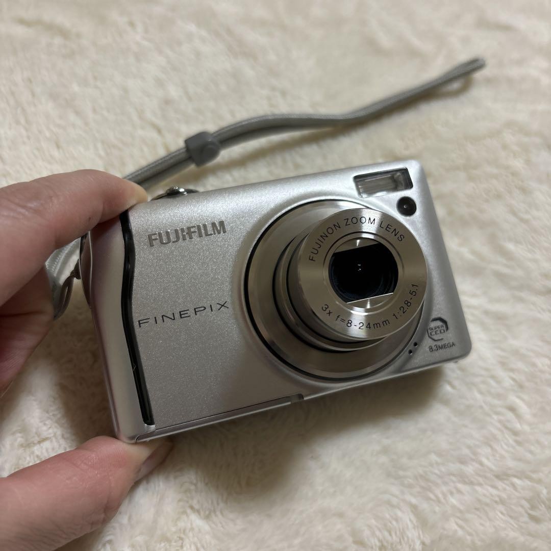 【美品】FUJIFILM FinePix F40fd FUJIFILM | 企業情報 | ニュースリリース | デジタルカメラ