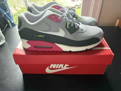 Nike Air Max 90 Grey Neon Pink 2022 DZ4398-001 Men's Size 11.5 Replacement Box