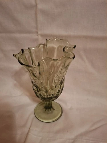Vintage Fenton Art Glass Avacado Green Thumbprint Handkerchief Swung Vase