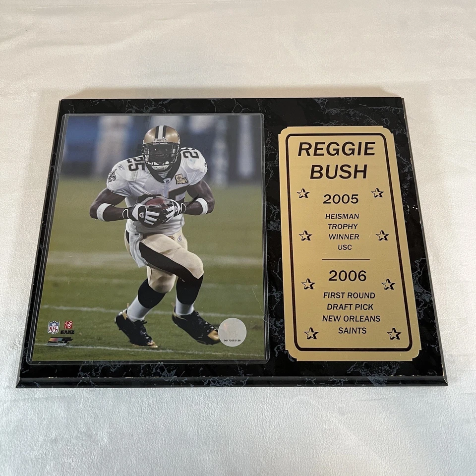 Juego de 2 placas montables en la pared de los New Orleans Saints NFL Reggie Bush y franquicia Foto 2 de 4