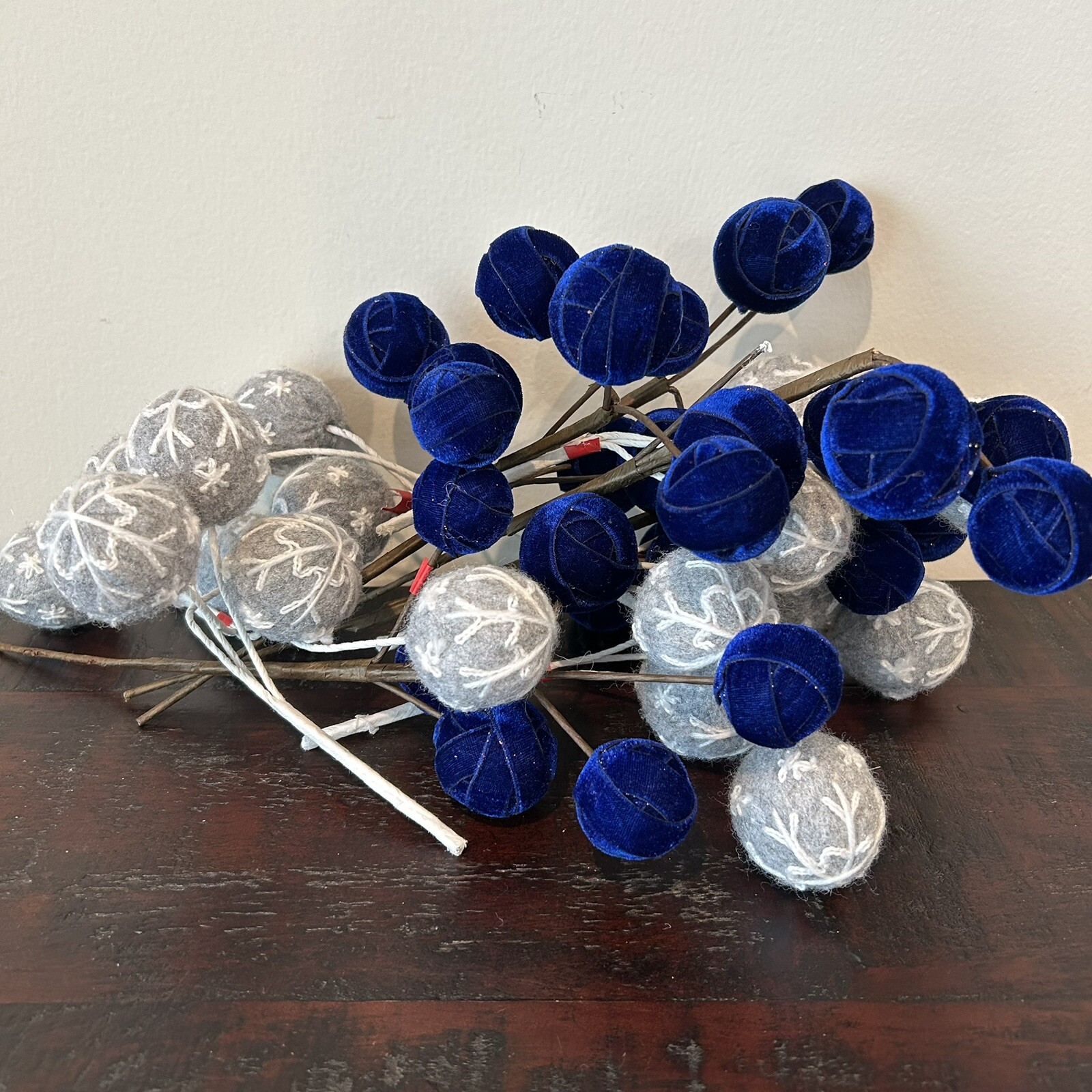 11 Blue Gray Decorative Round Felt Velvet Picks Floral Crafts Christmas Lot