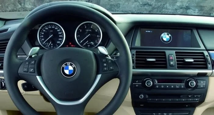 Autoradio interfaccia BMW E60 X5 X6 8,8" LCD Interfaccia Touch DVD Navi GPS BT - Immagine 2 di 4