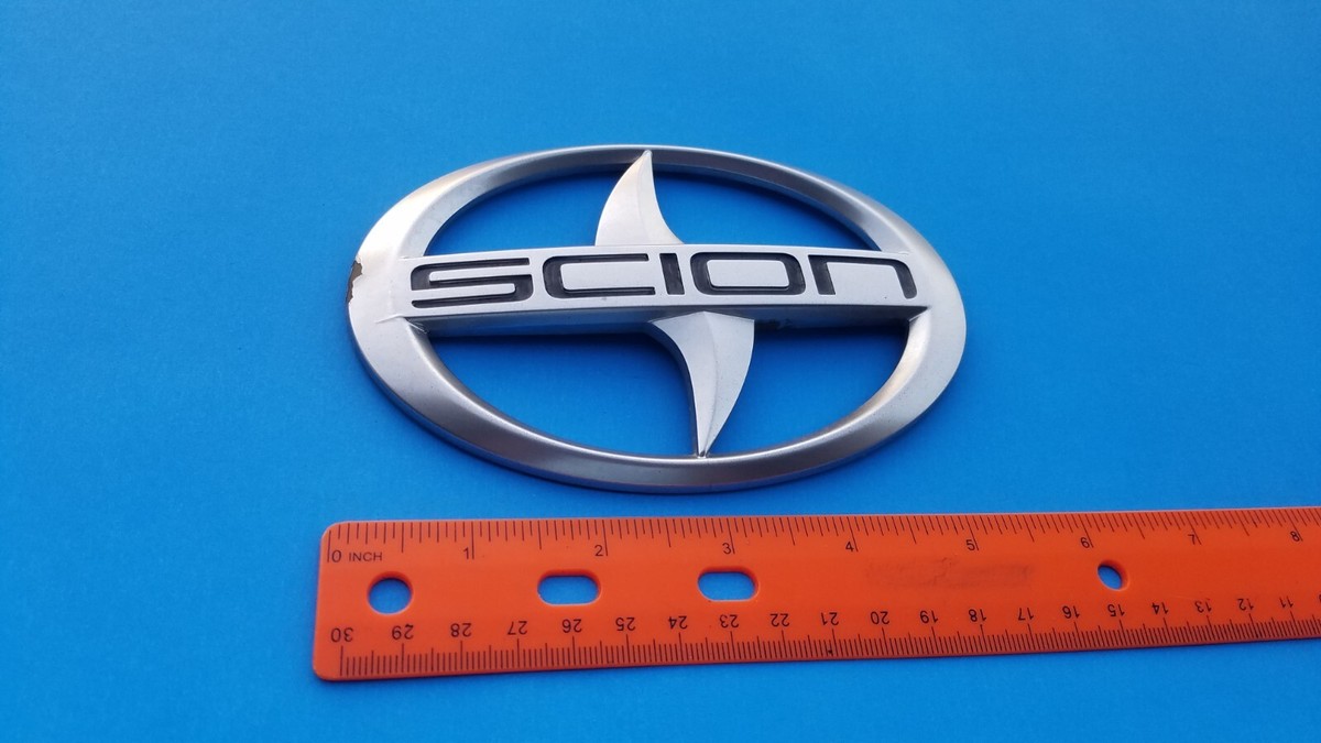 04 05 06 SCION XA REAR TRUNK GATE LID EMBLEM LOGO BADGE SIGN